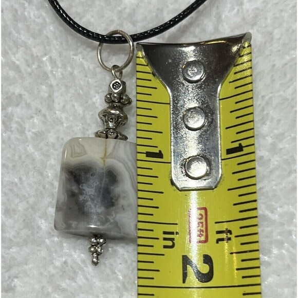 Faux White Buffalo Turquoise Necklace Southwestern Tribal Vegan Leather 16inch - Picture 8 of 9